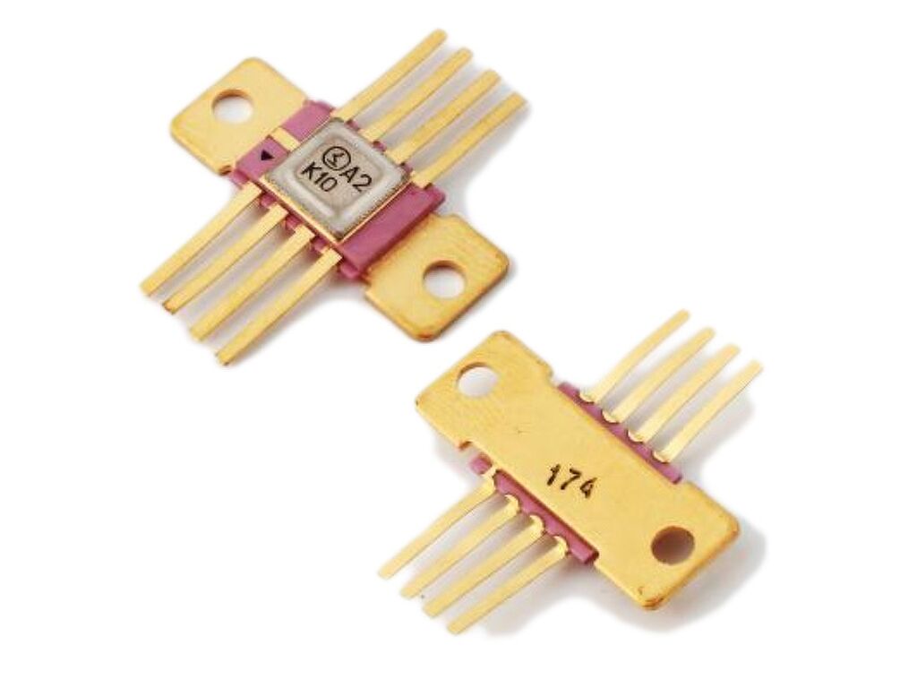 Микросхемы спб. Микросхема 142ен3 маркировка. 142 Ен 3,5,8,9. Микросхема 142ен8а-4. Этикетка на микросхему 142ен3.