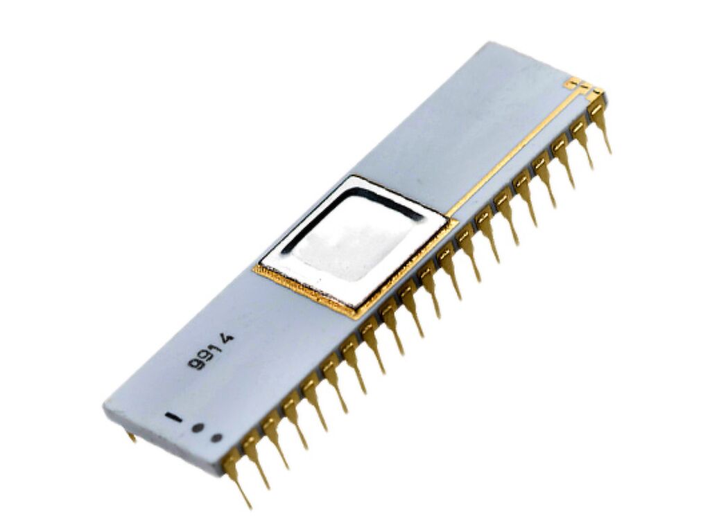 Купля микросхем. Микросхема с позолоченными контактами. УТП-а31 и подобные, 48 ножек. Микросхема с 48 ножками. Микросхемы скупка км1506хл2 9503.